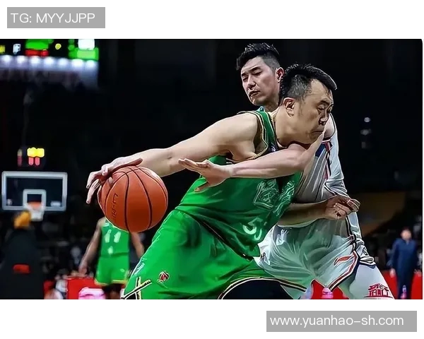 韩德君：从篮球场上的巨人到中国篮球的传奇领袖之路